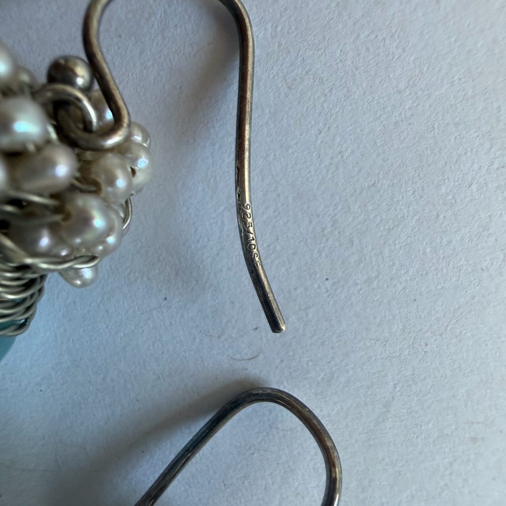 Elegant Silver and Blue Beaded Earrings - Picture 2 of 3